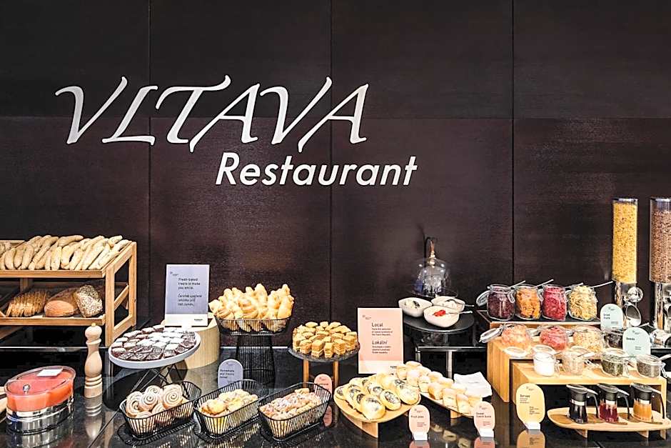 Occidental Praha Five