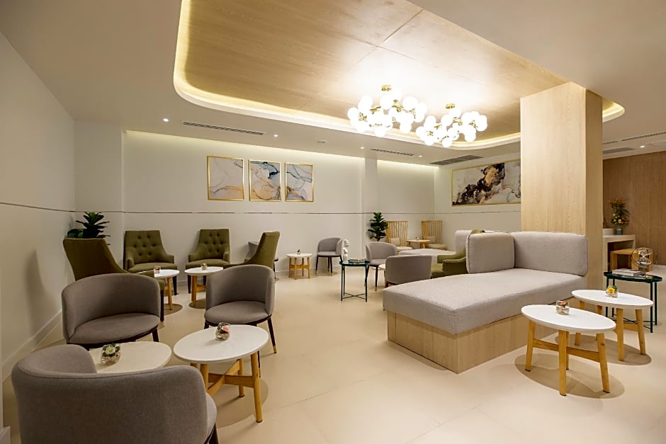 Pattaya Sea View Hotel