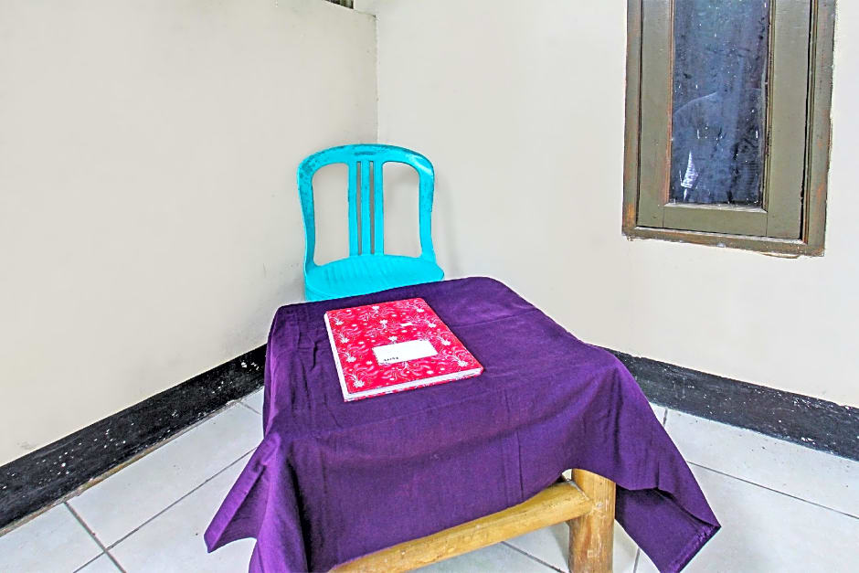 Hotel O Ashooy HomestayNearWisata Desa sedau