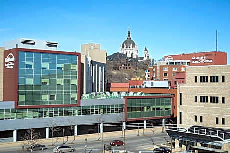 Suite, 1 Bedroom (Mobility Accessible, Tub) (1 King Bed)