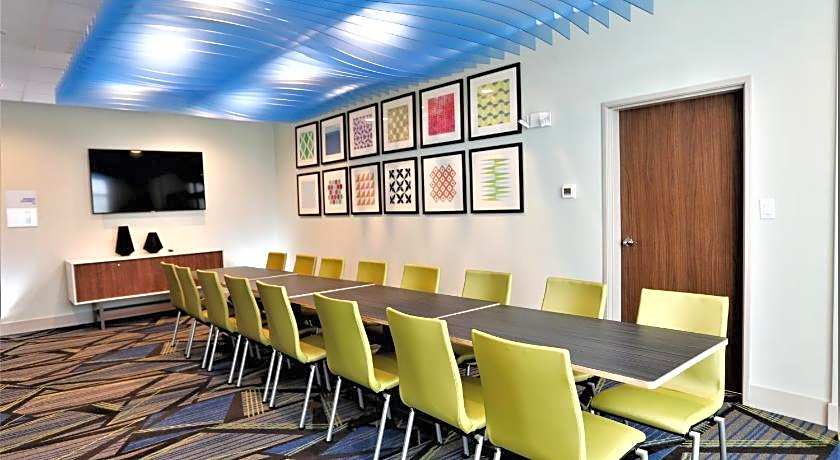 Holiday Inn Express And Suites Forney By IHG
