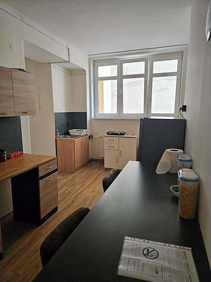 Black Style ROOMS Moravske namesti