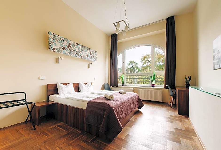 SasOne & Sas Two & Sas HO