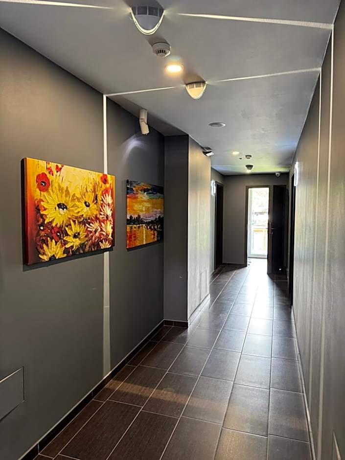 The One Apartments