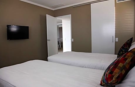 Deluxe Two-Bedroom Apartment