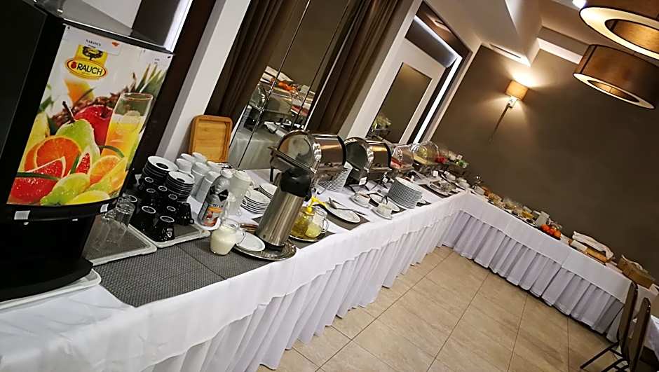 Hotel Merops Mészáros