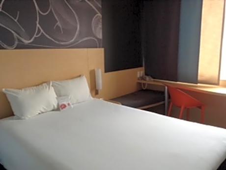 Standard Room with Twin Double Beds