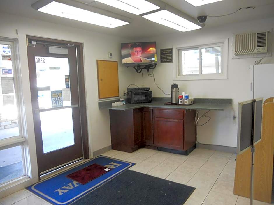 Rapids Inn And Suites