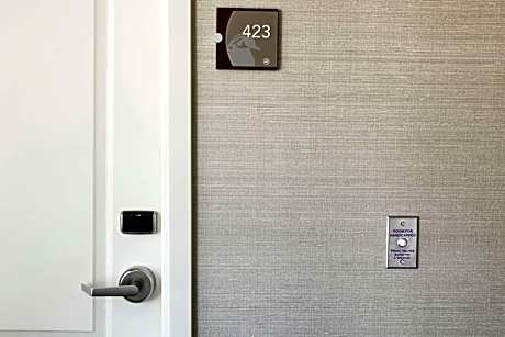 Suite with Two Queen Beds and Roll-In Shower - Mobility and Hearing Access/Non-Smoking