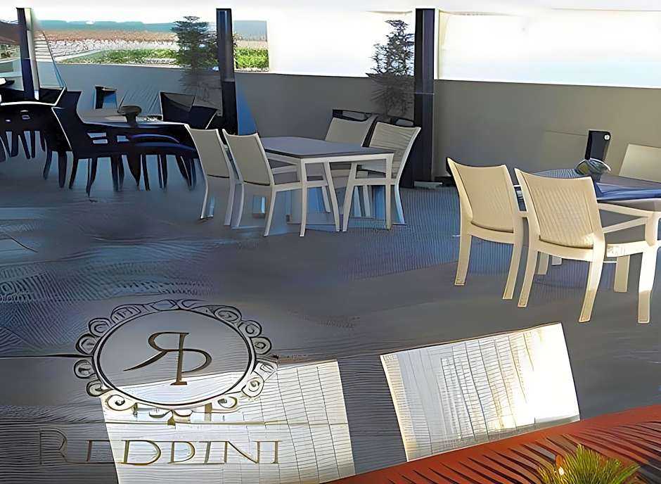 Redpine Boutique Hotel