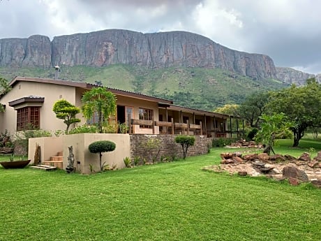 Kransberg Country Lodge Guest Farm