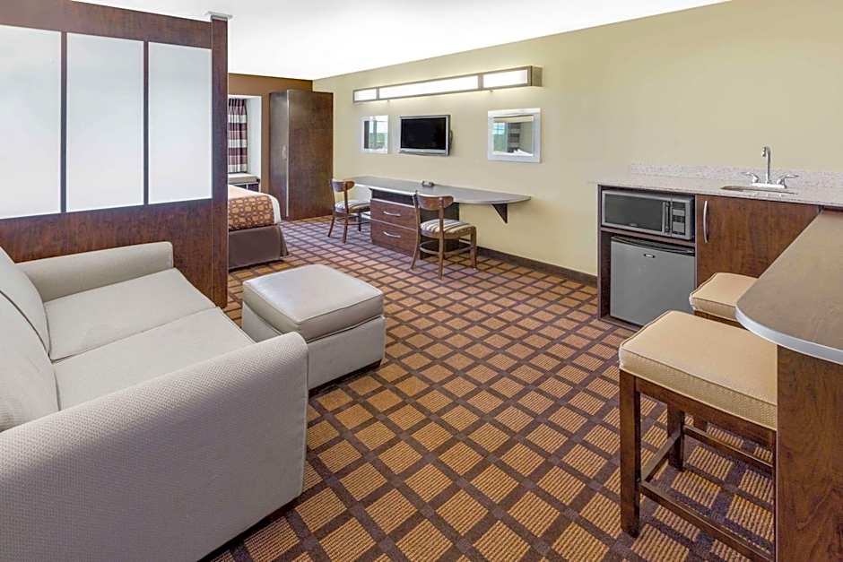 Microtel Inn & Suites By Wyndham Ozark