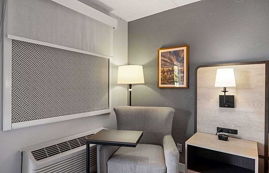 La Quinta Inn & Suites by Wyndham Stockton