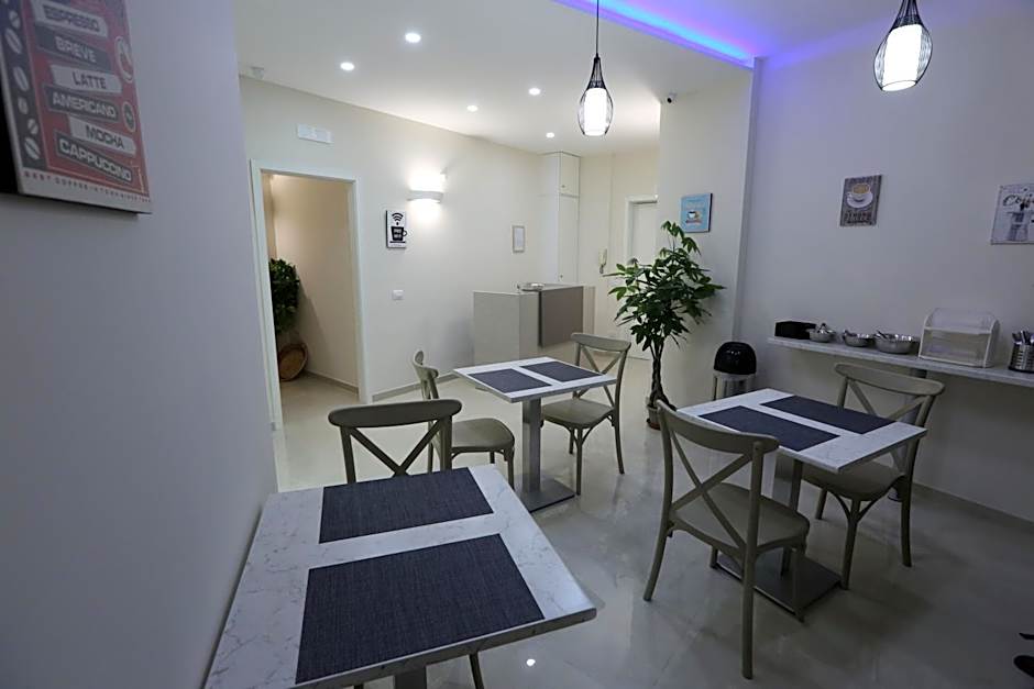 COSTA APARTMENT NAPLES