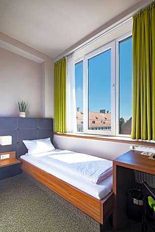 JOESEPP´S HOTEL am Schweizerberg