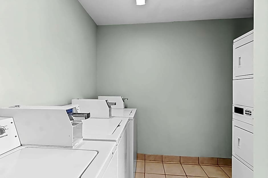SureStay Studio by Best Western Pensacola