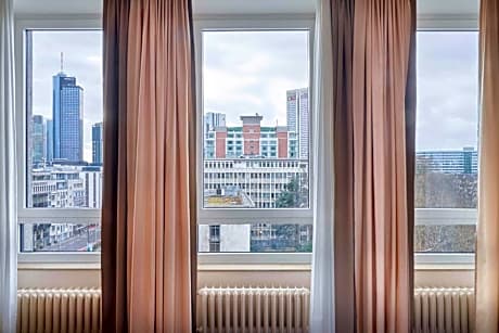 Signature Twin Room