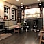 Iza Kamakura Guest House And Bar