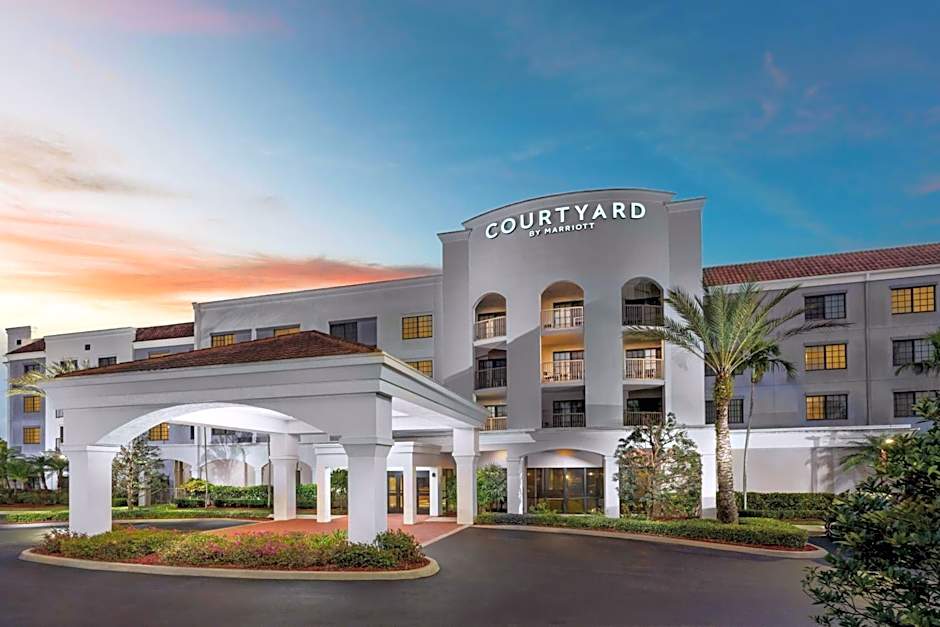 Courtyard by Marriott Stuart