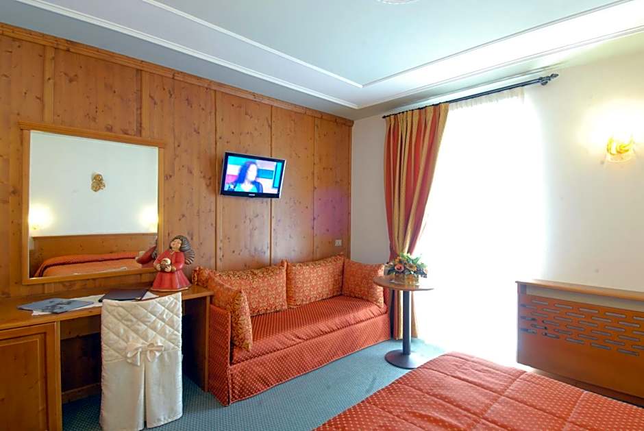 G. Hotel Des Alpes (Classic since 1912)