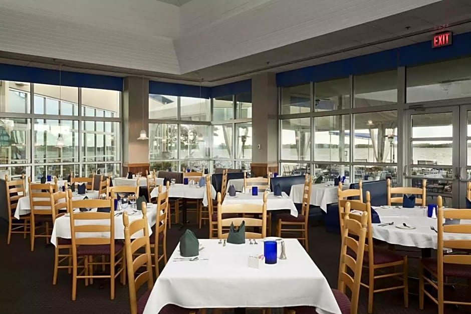 41 Lakefront Hotel, Trademark Collection by Wyndham