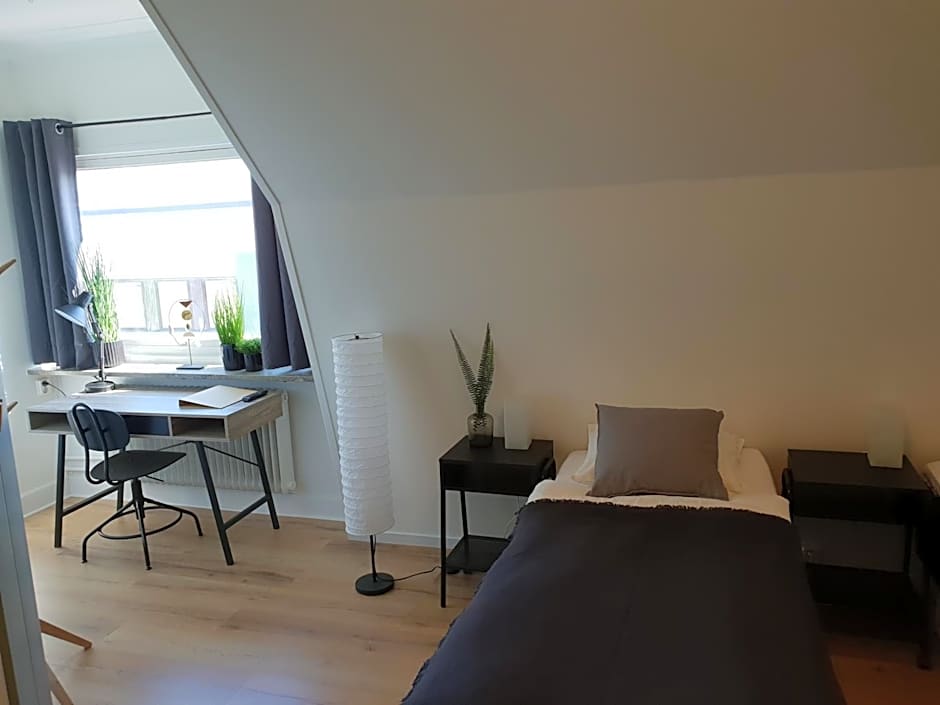 Alyhr Apartments