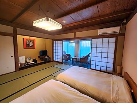 Japanese-Style Quadruple Room