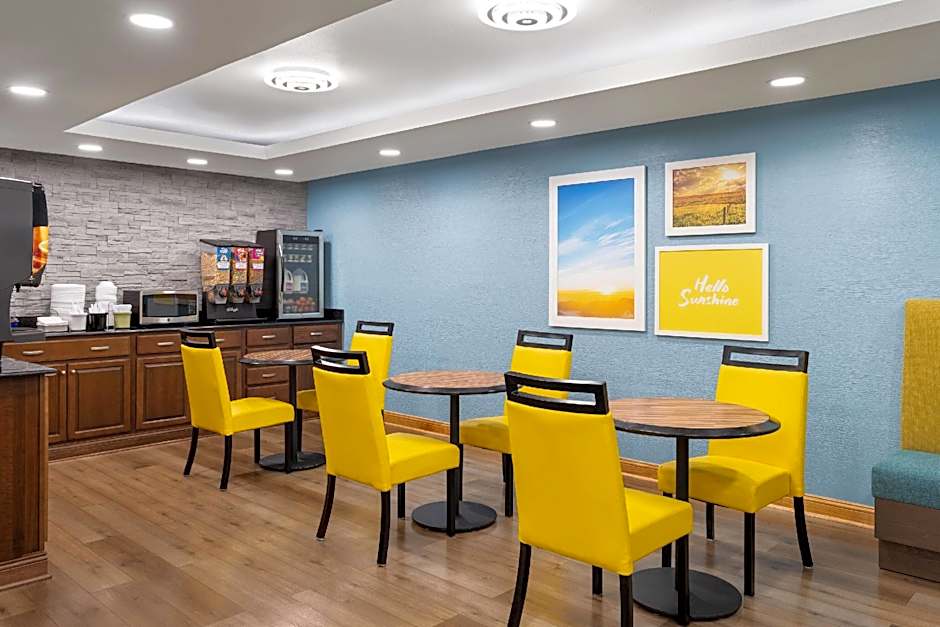 Days Inn by Wyndham Cloverdale Greencastle