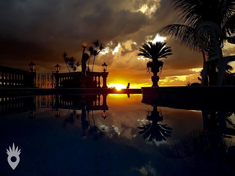 European House with Fireplace & Pool in Indaiatuba