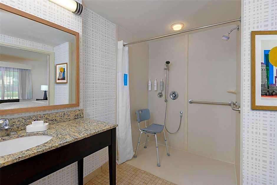 Hampton Inn By Hilton & Suites Pensacola/Gulf Breeze