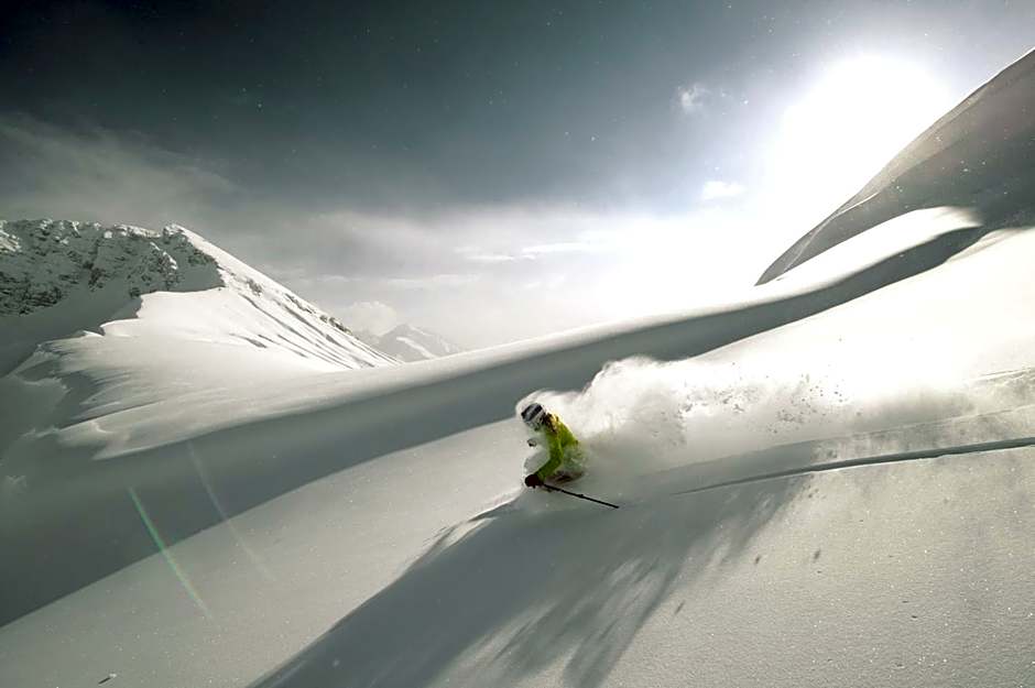 Hinterwies – Ski In / Lodge / Dine