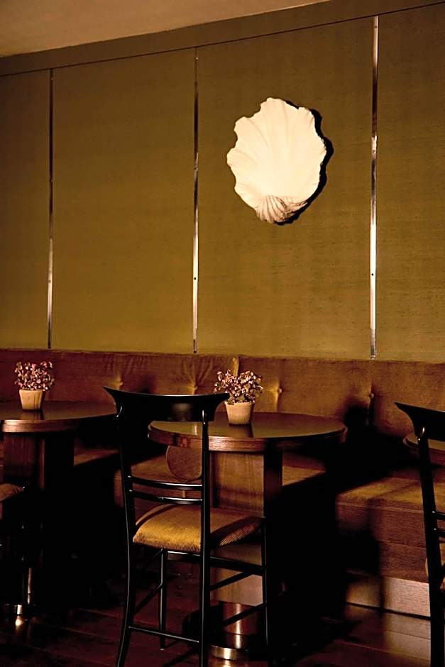 Grand Hotel Bellevue London