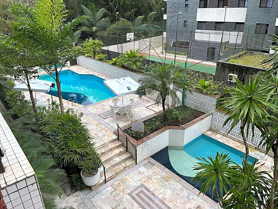 RIVIERA: M6 PRAÇA DAS ARTES 24 Duplex, Perto da Praia, Vista para as Piscinas, 3Dorms+Sala Íntima, 2½Banh, 2Gar, Ar+Ventiladores, Wi-Fi, Tela de Proteção, Varanda com Churrasqueira Ecológica, até 8-9Hóspedes