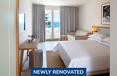Superior Double  Room with Balcony with Side Sea View
