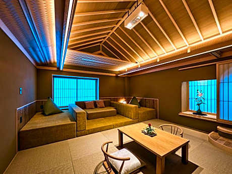 Premium Quadruple Room