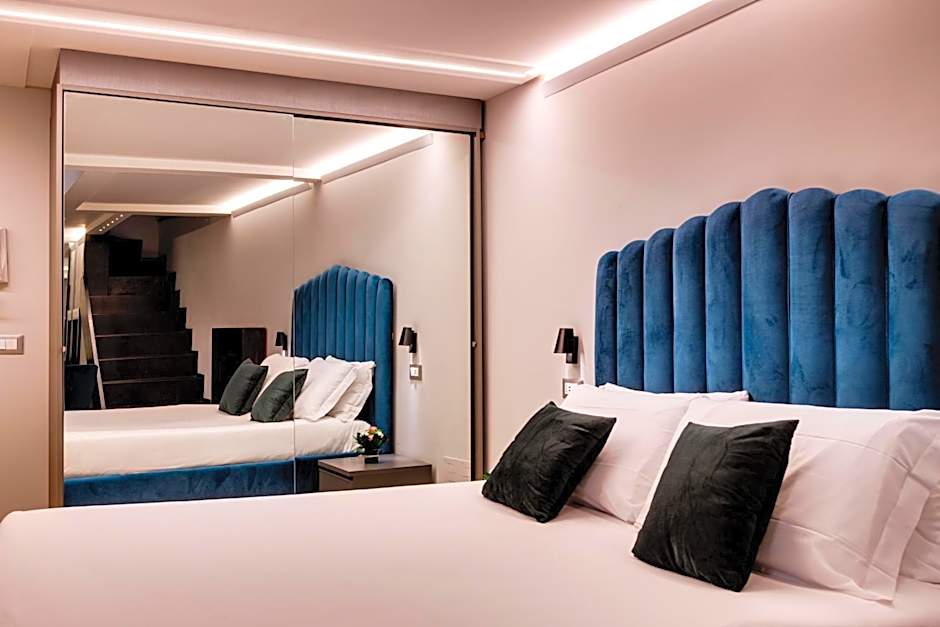 Piazza Farnese Luxury Suites