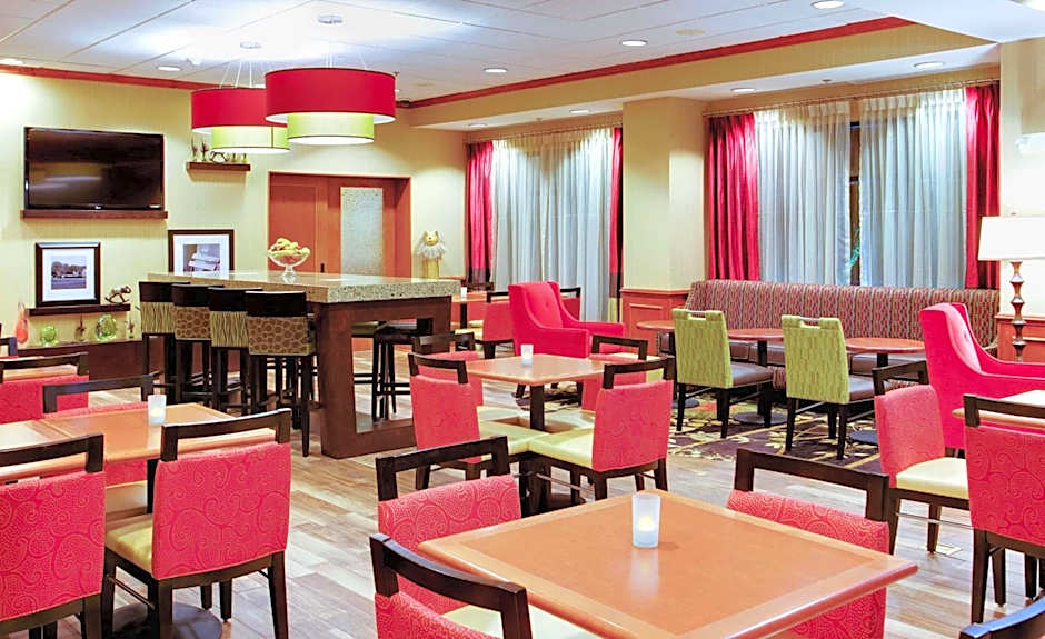 Hampton Inn By Hilton Emporia