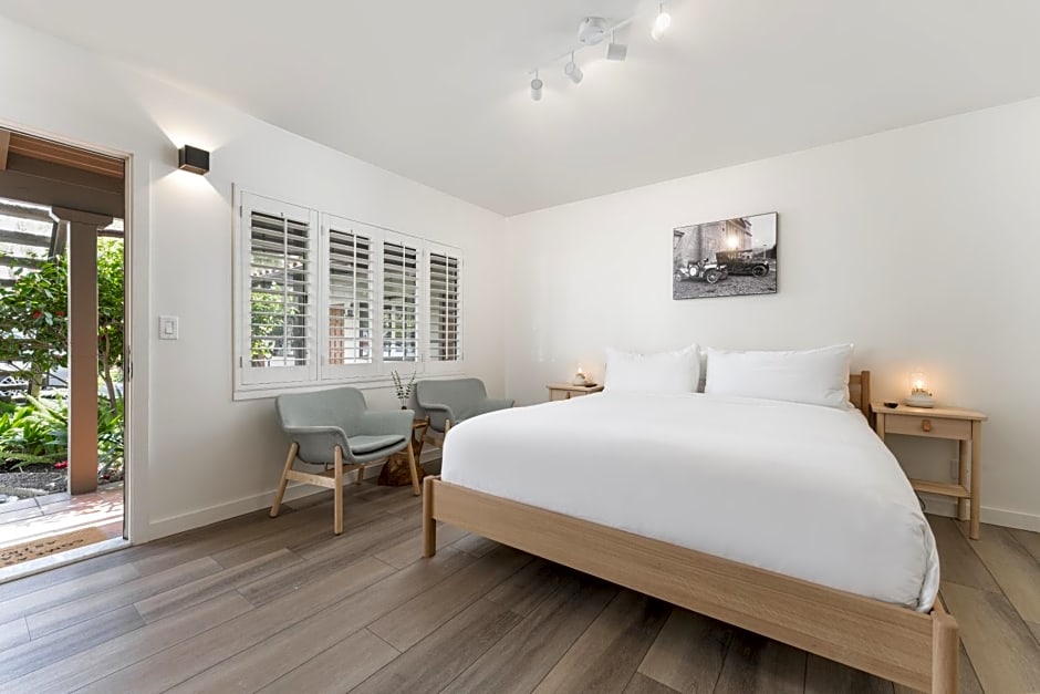 Franciscan Inn & Suites