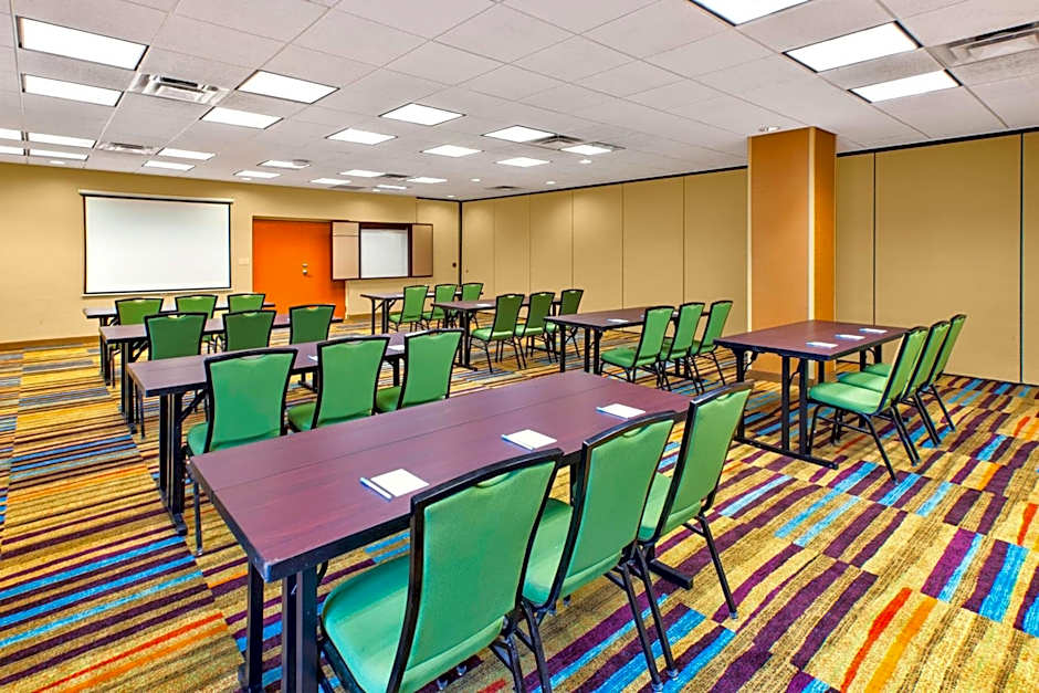 Fairfield Inn & Suites by Marriott Lexington North