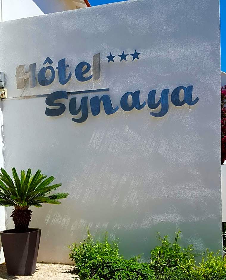 Le Synaya