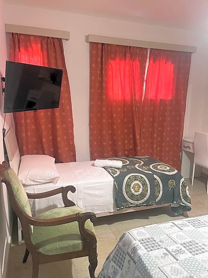 Villa Aurea Rooms & More