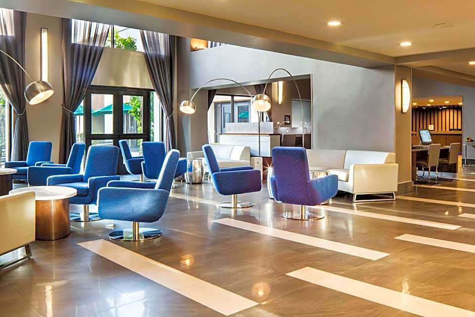 DoubleTree By Hilton Newark - Fremont
