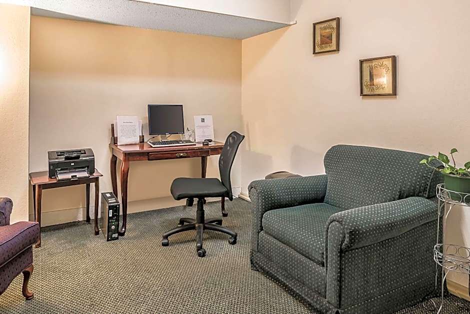 Quality Inn & Suites Albany Airport