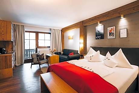 Classic Double Room with Balcony
