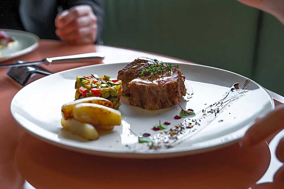 Panoramic Hotel Plaza