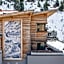 Mondschein Hotel & Chalet Ski-In Ski-Out Luxus am Arlberg