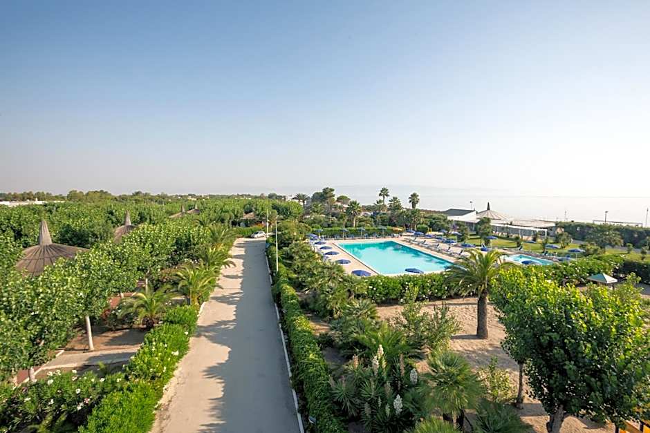 African Beach Hotel-Residence