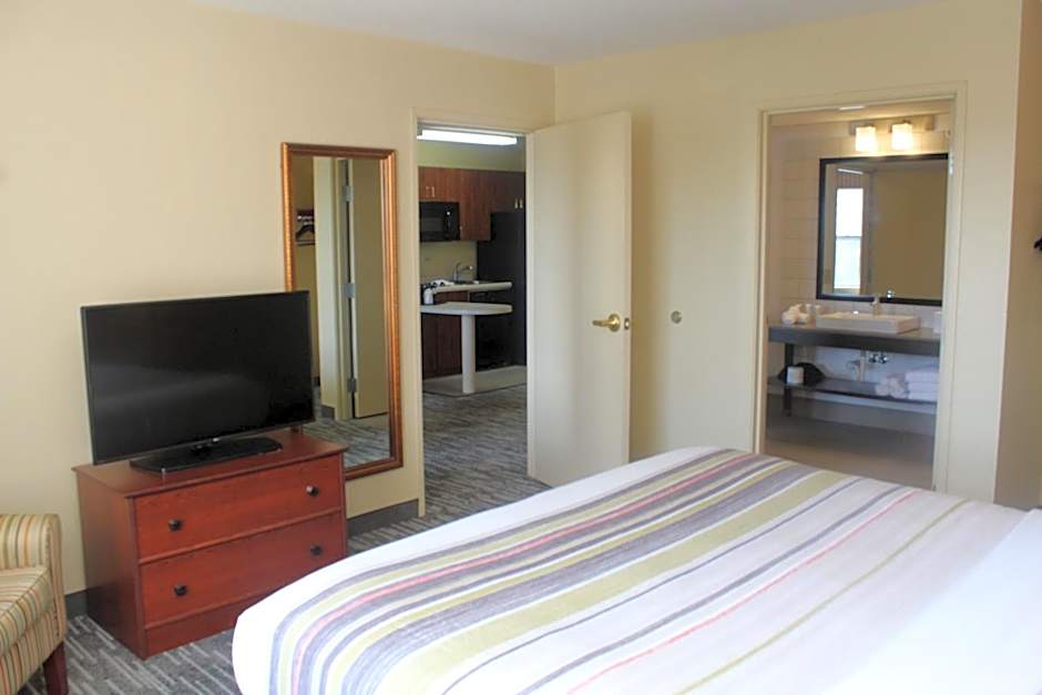 Country Inn & Suites by Radisson, Crystal Lake, IL