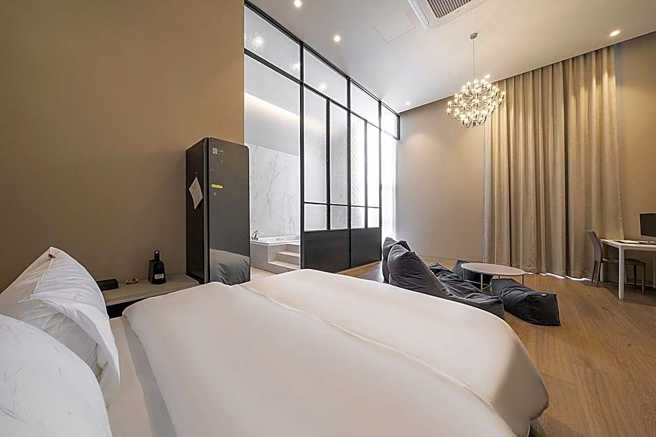 Hotel Libre