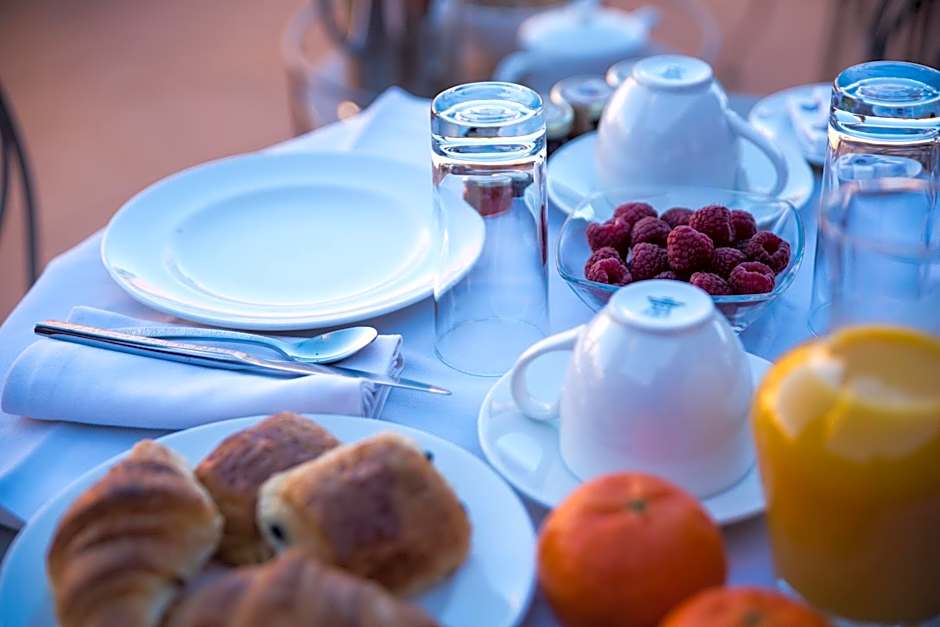 Hôtel CASABELLA Cannes Mouans Sartoux